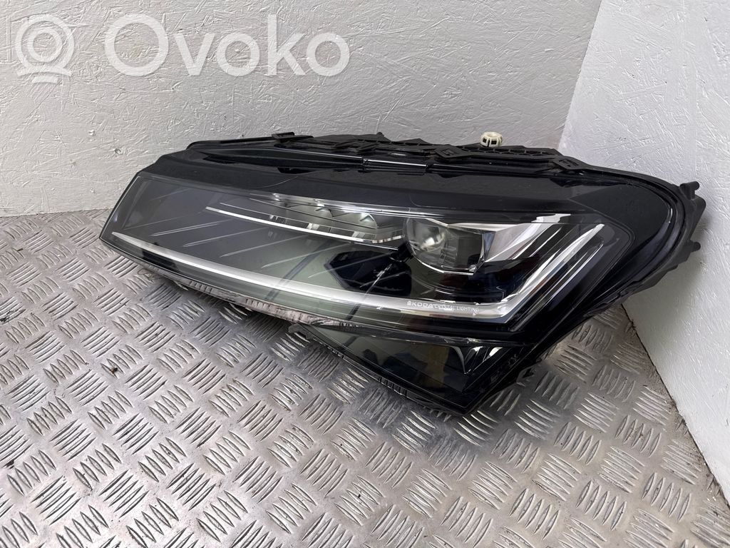 Skoda Superb B8 (3V) Scheinwerfer 