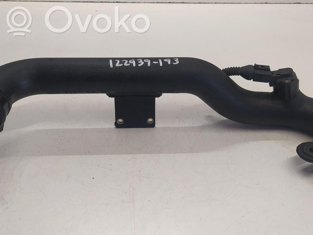 Volkswagen PASSAT Oil fill pipe 
