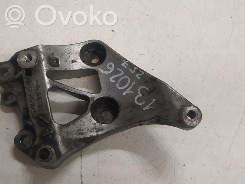 Peugeot 207 Engine mount bracket 