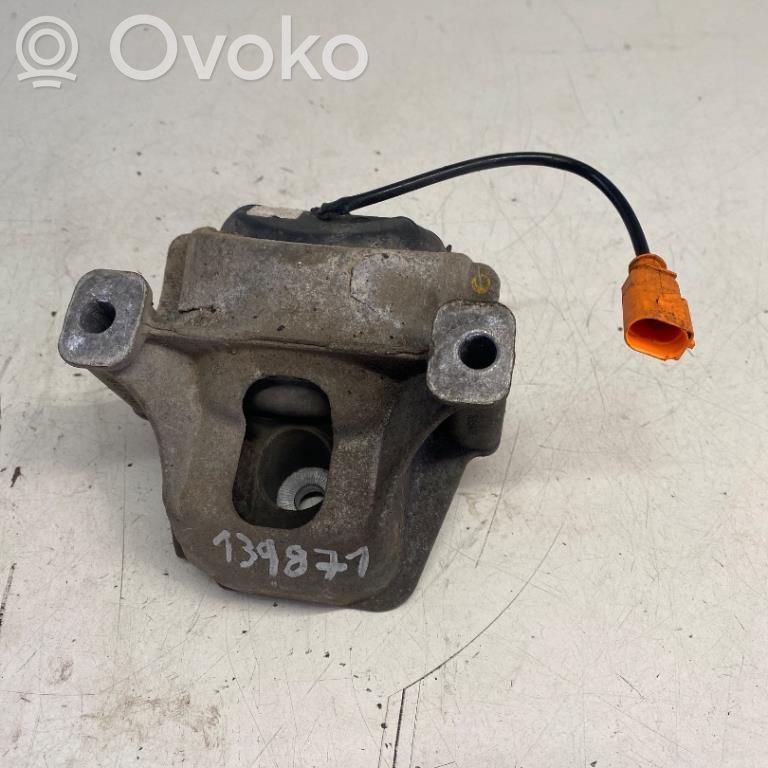 Audi A5 8T 8F Engine mounting bracket 