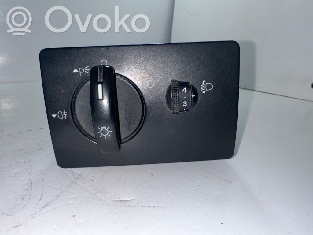 Interruptor de luz   7M5T13A024EA