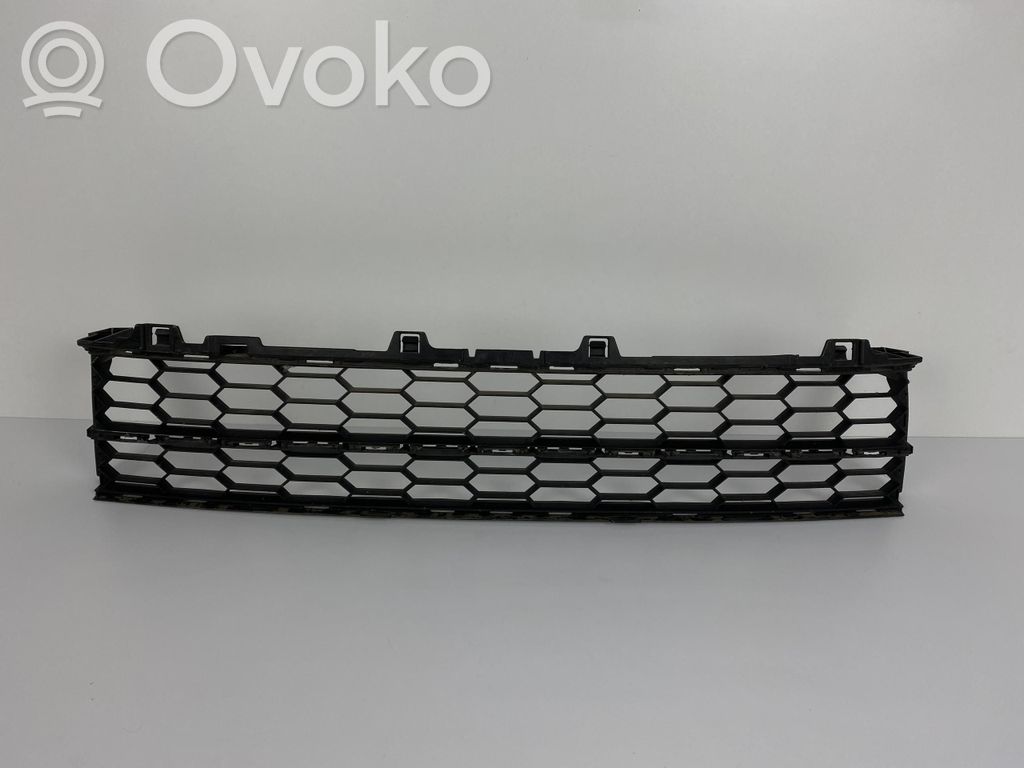 Skoda Superb B8 (3V) Mascherina inferiore del paraurti anteriore 