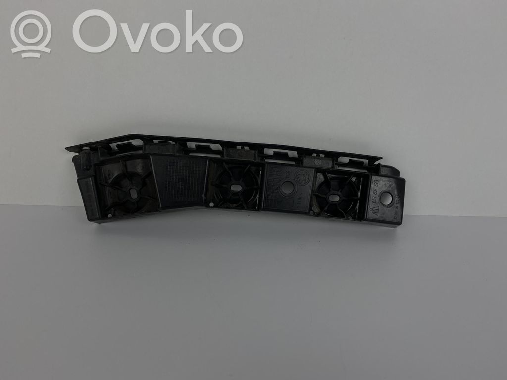 Skoda Scala Soporte de montaje del parachoques trasero 