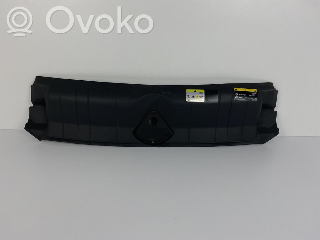 Audi A5 Engine bonnet/hood lock trim molding 