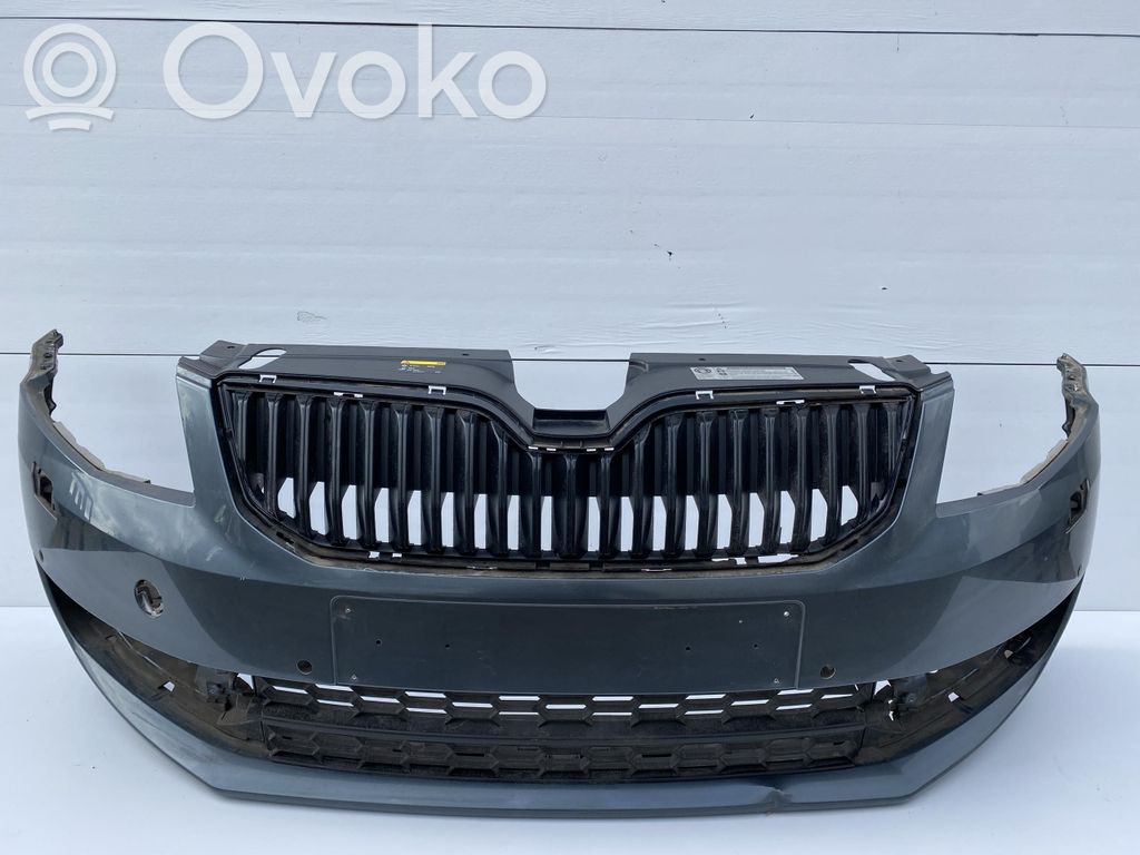 Skoda Octavia Mk3 (5E) Parachoques delantero 