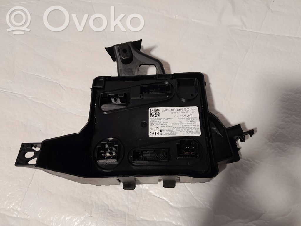Audi A4 S4 B9 8W Modul de control caroserie central 