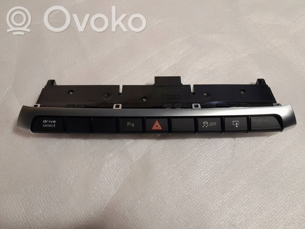 Audi A3 S3 8V Botón interruptor de luz de peligro 