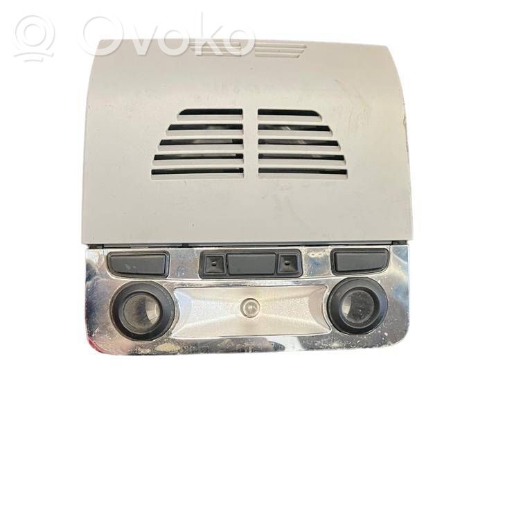 Takaistuimen valo   6972064
