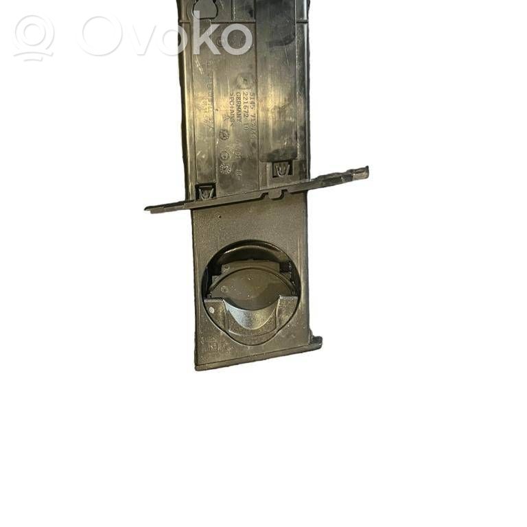 Cup holder   7127460,221672