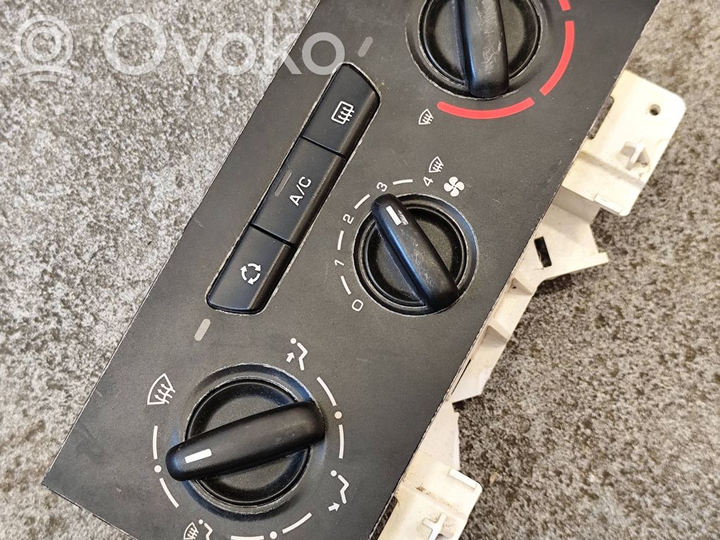 Citroen Berlingo Climate control unit 