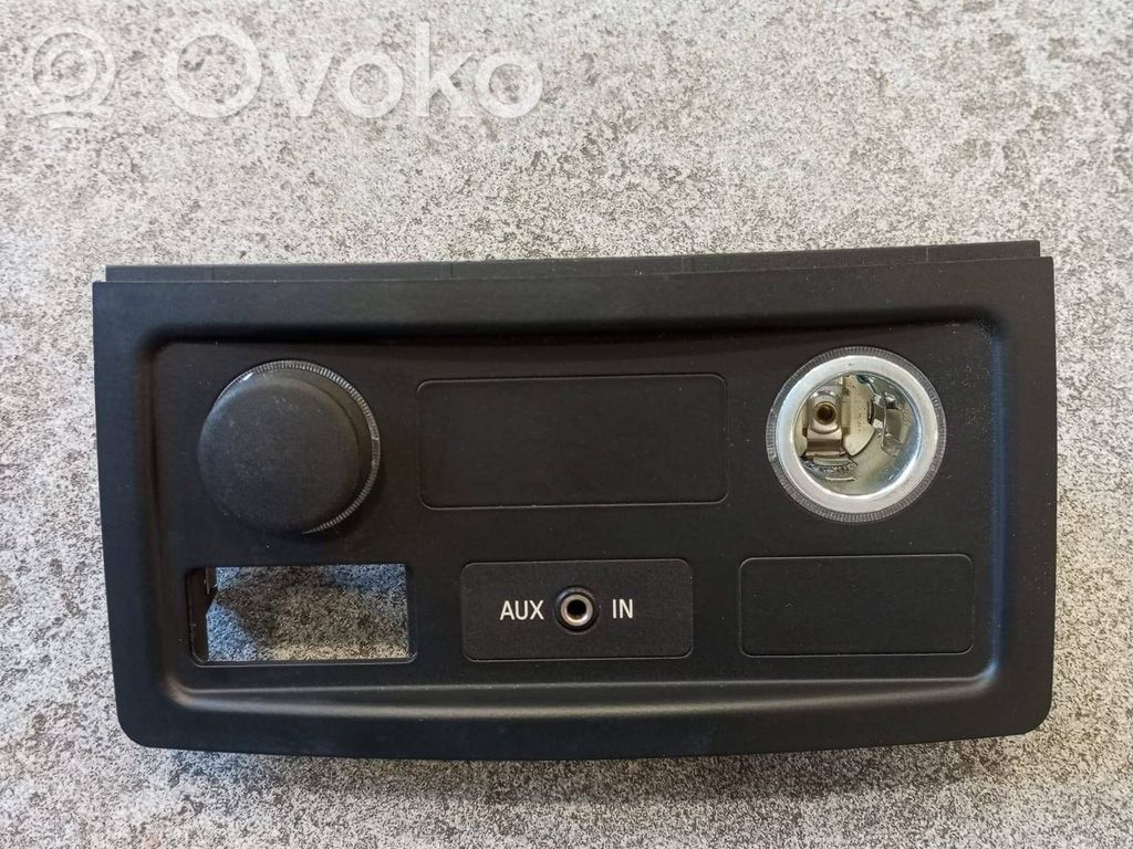 BMW 5 E39 Cigarette lighter trim rear 