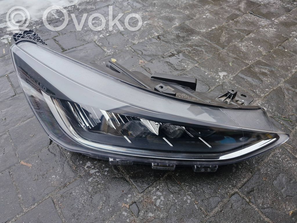 Ford Focus Headlight/headlamp 