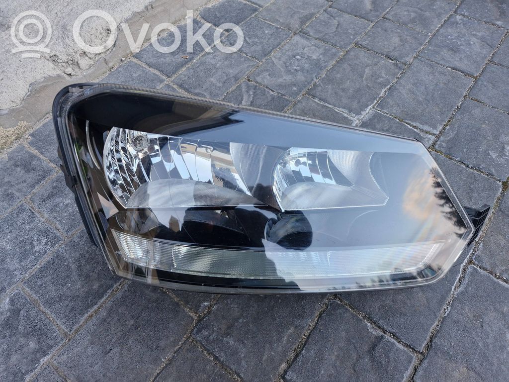 Skoda Yeti (5L) Far 