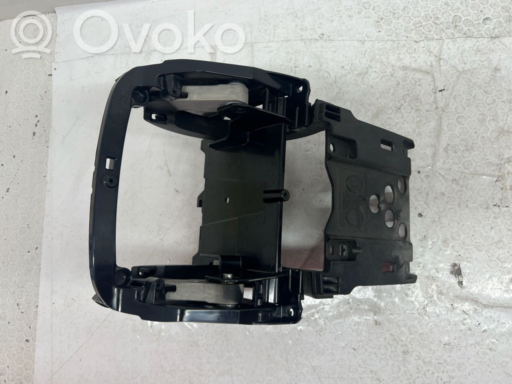 Volvo S90, V90 Armrest 