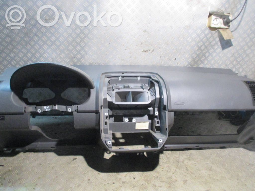 Deska rozdzielcza   6Q1857003,P0088812,P0088822