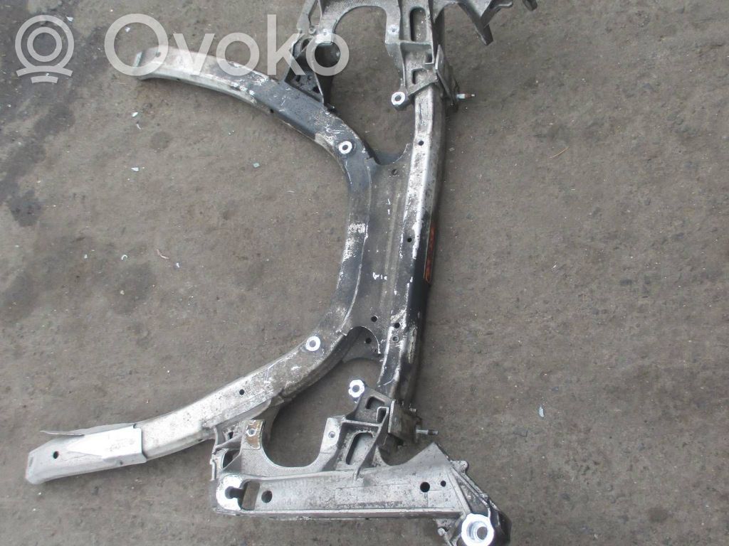 Priekinis traversas   2246