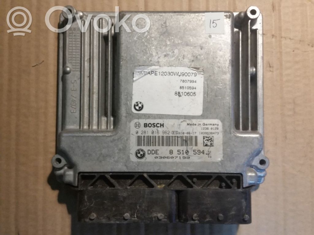 BMW X3 E83 Engine control unit/module 