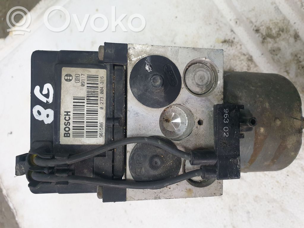 Nissan Primera ABS bloks 