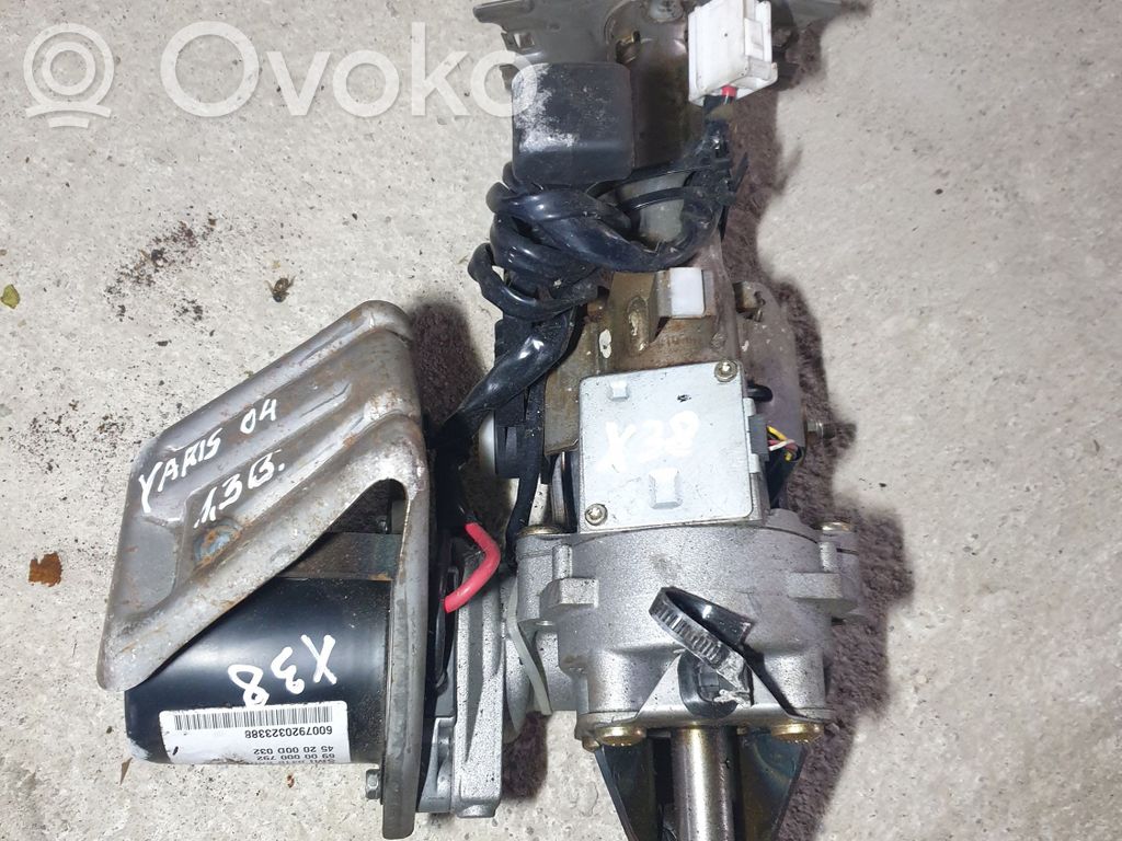 Toyota Yaris Ohjaustehostimen sähköpumppu 