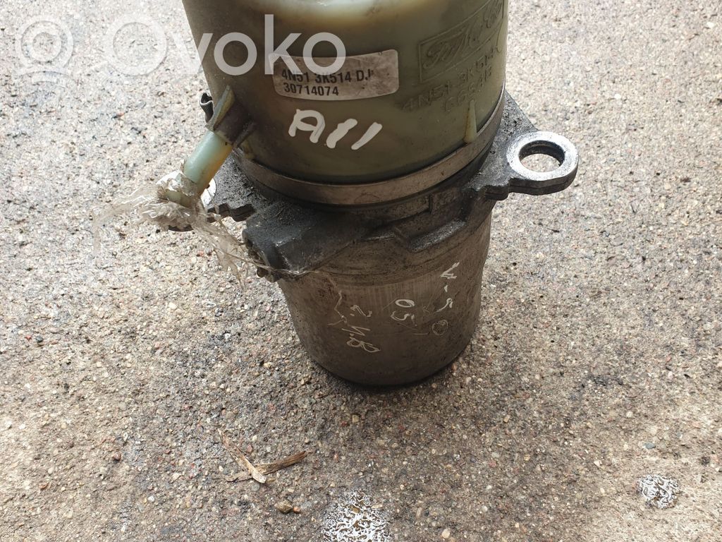 Volvo V50 Ohjaustehostimen sähköpumppu 