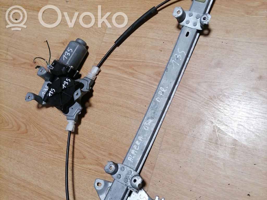 Nissan Almera Tino Front door window regulator with motor 