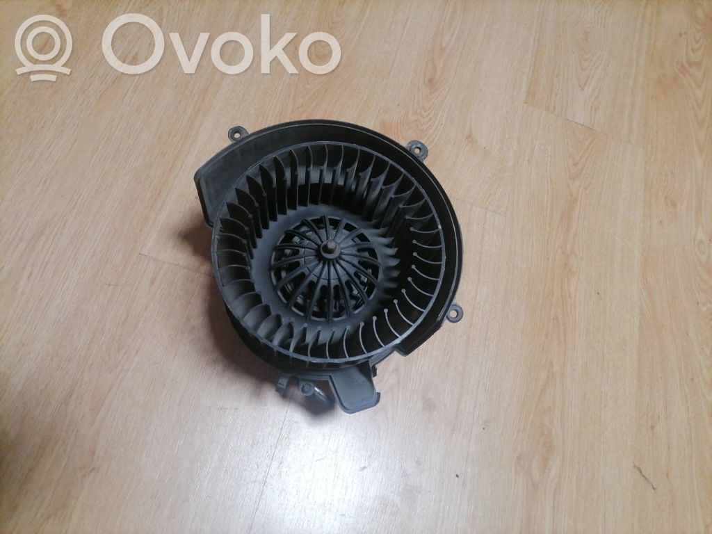 Opel Zafira A Lämmittimen puhallin 