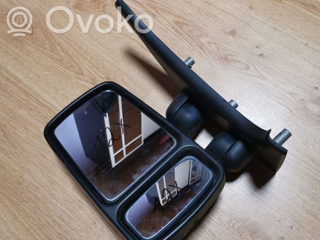 Manualne lusterko boczne drzwi przednich   0209241,013012,7006