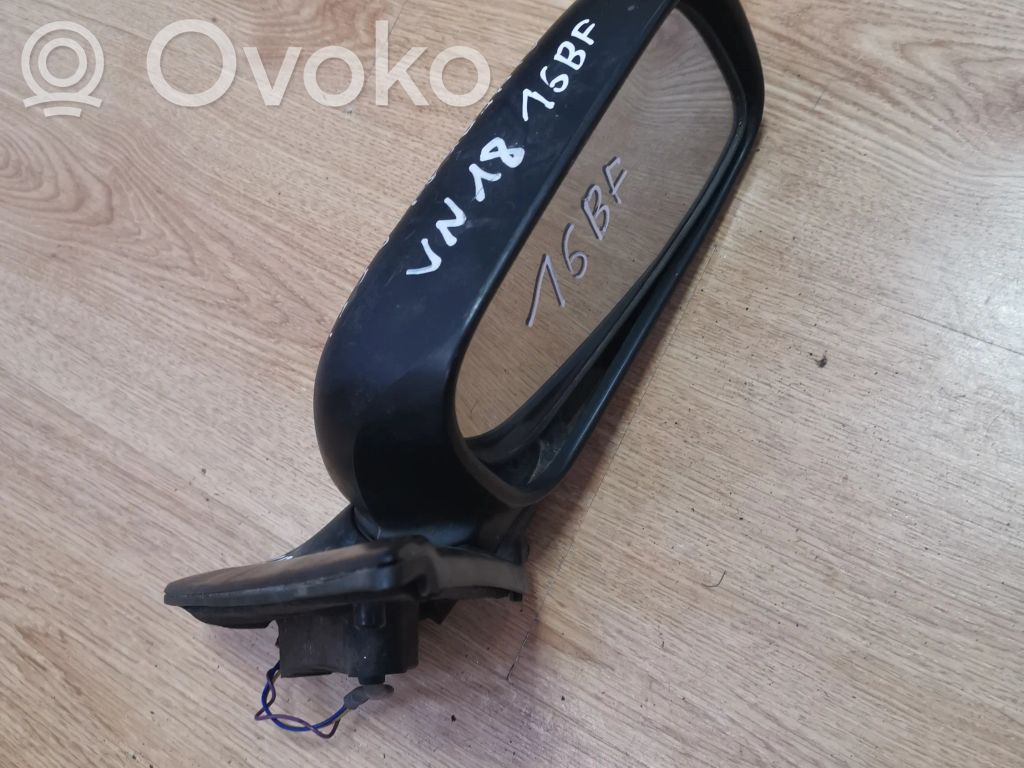 Nissan Almera Front door electric wing mirror 