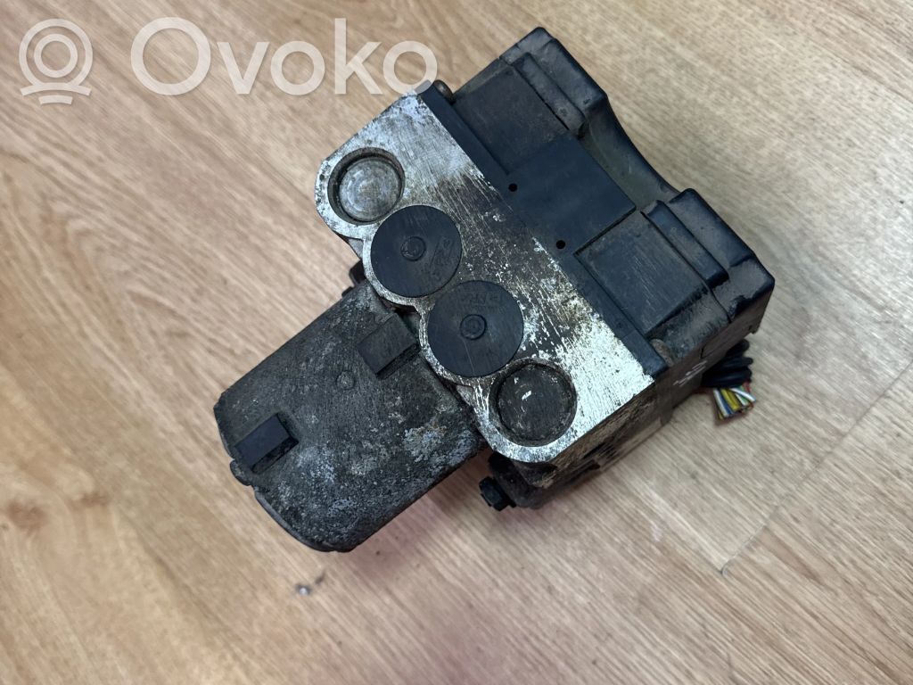 Audi A4 S4 B5 8D Bomba de ABS 
