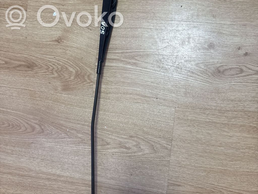Ford Focus Front wiper blade arm 