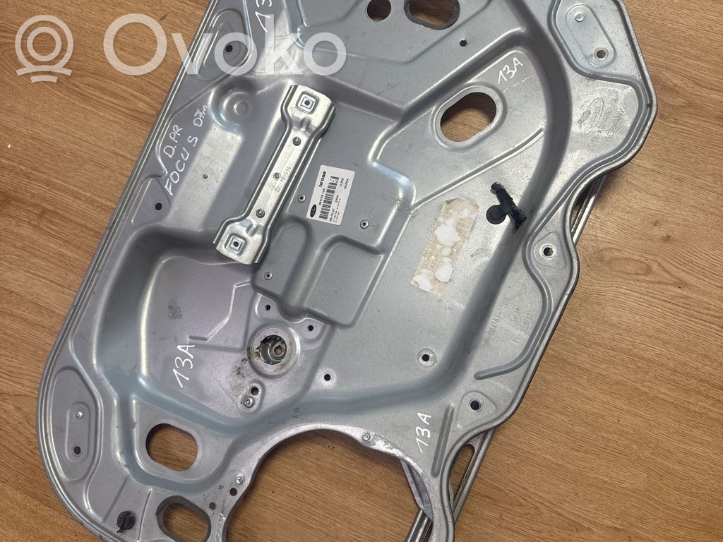 Ford Focus Front window lifting mechanism without motor 