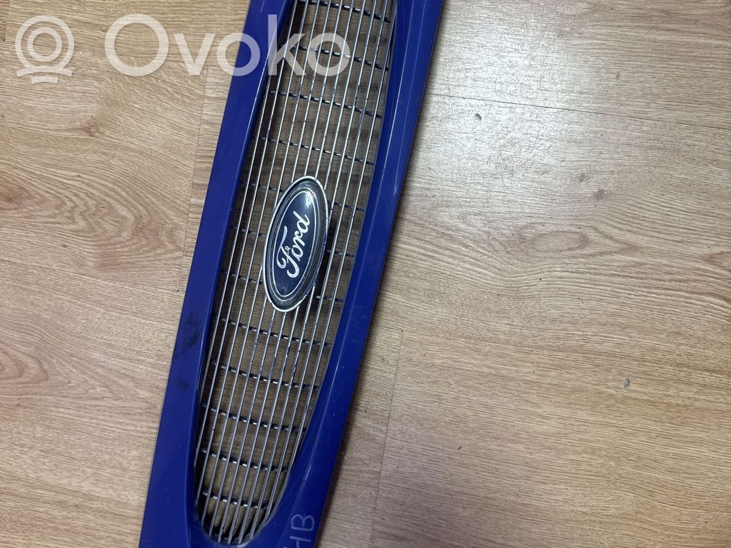 Ford Fiesta Augšējais režģis 