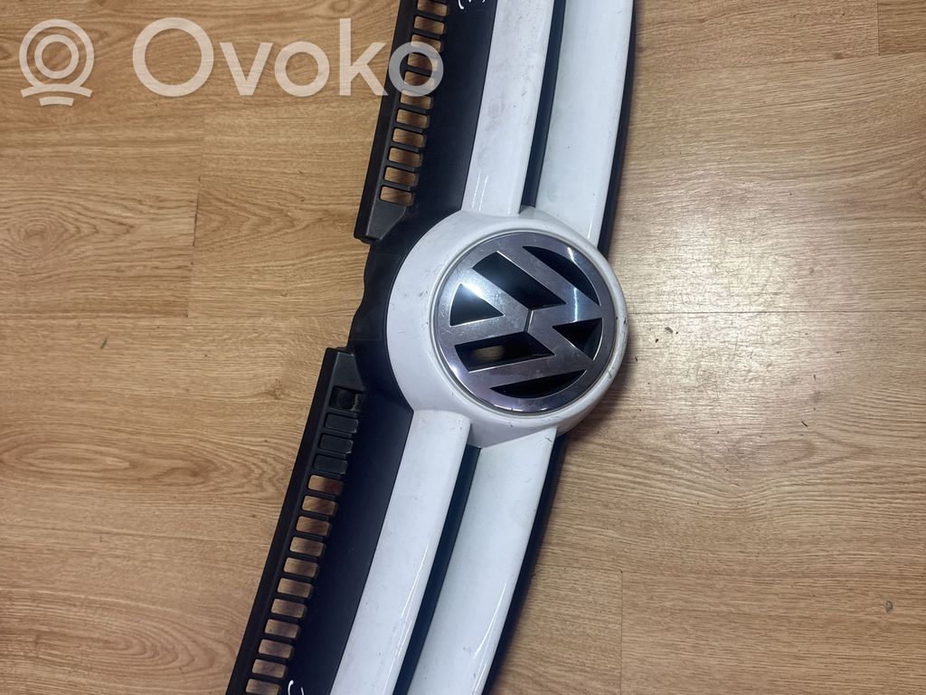 Volkswagen Golf Plus Front bumper upper radiator grill 