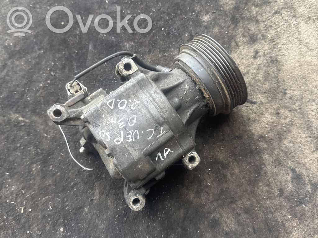 Toyota Corolla Verso E121 Air conditioning (A/C) compressor (pump) 