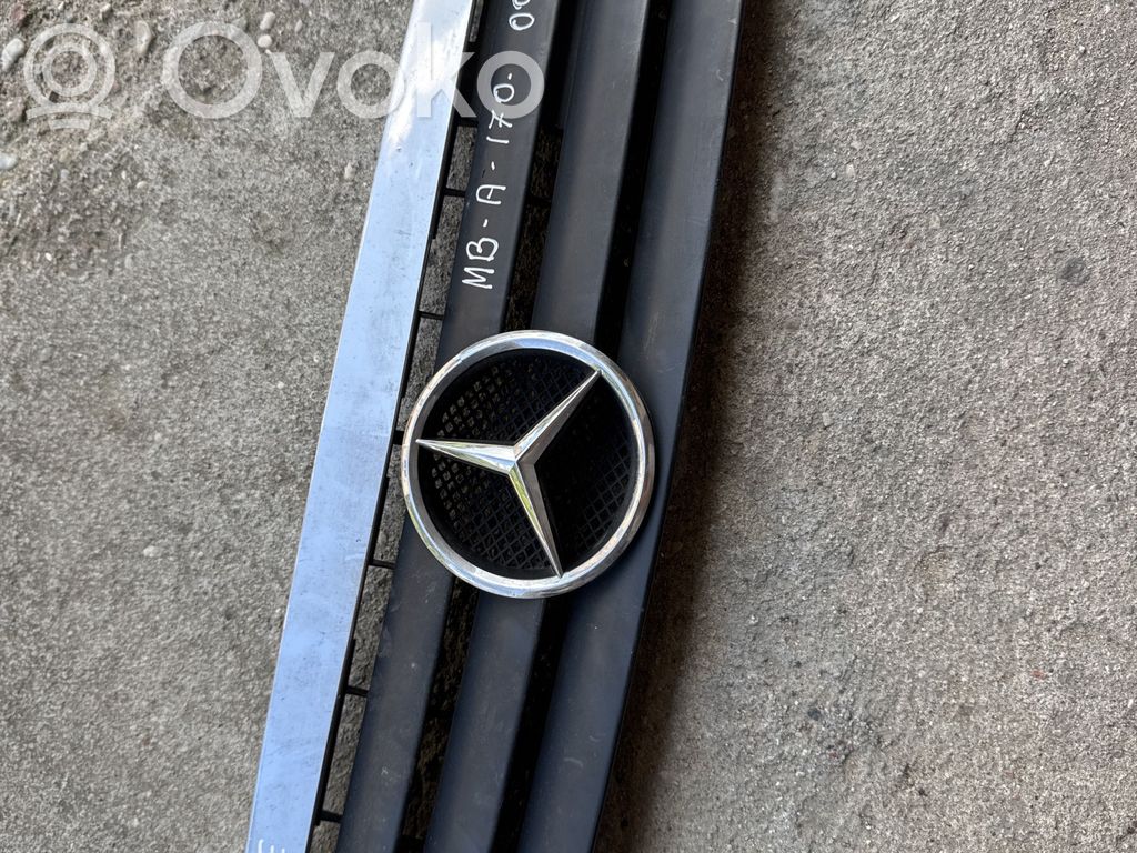 Mercedes-Benz A W168 Front bumper upper radiator grill 