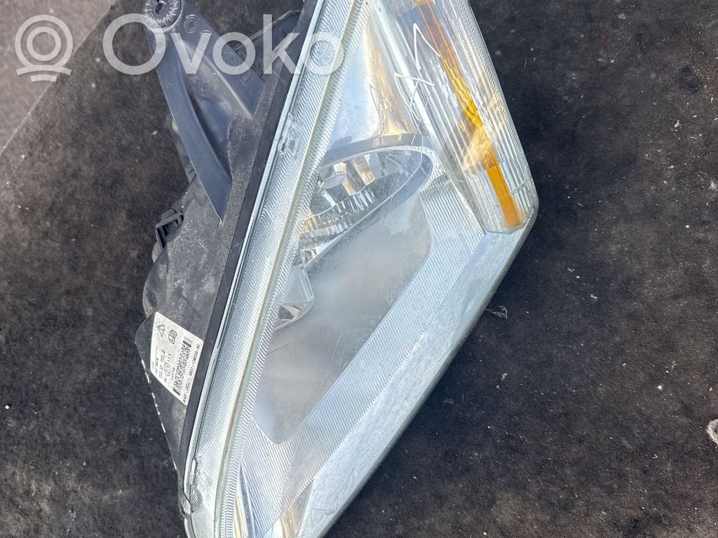 Ford Focus Headlight/headlamp 