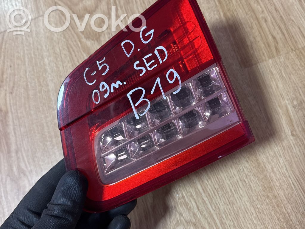 Citroen C5 Tailgate rear/tail lights 
