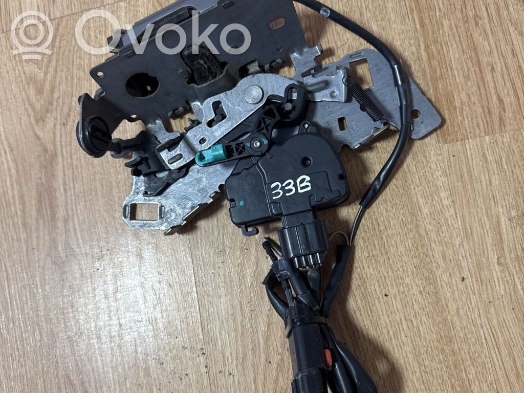 Chrysler Voyager Sliding door lock 