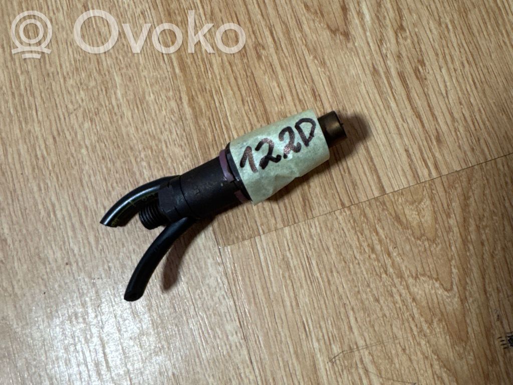 Renault Clio I Inyector de combustible 