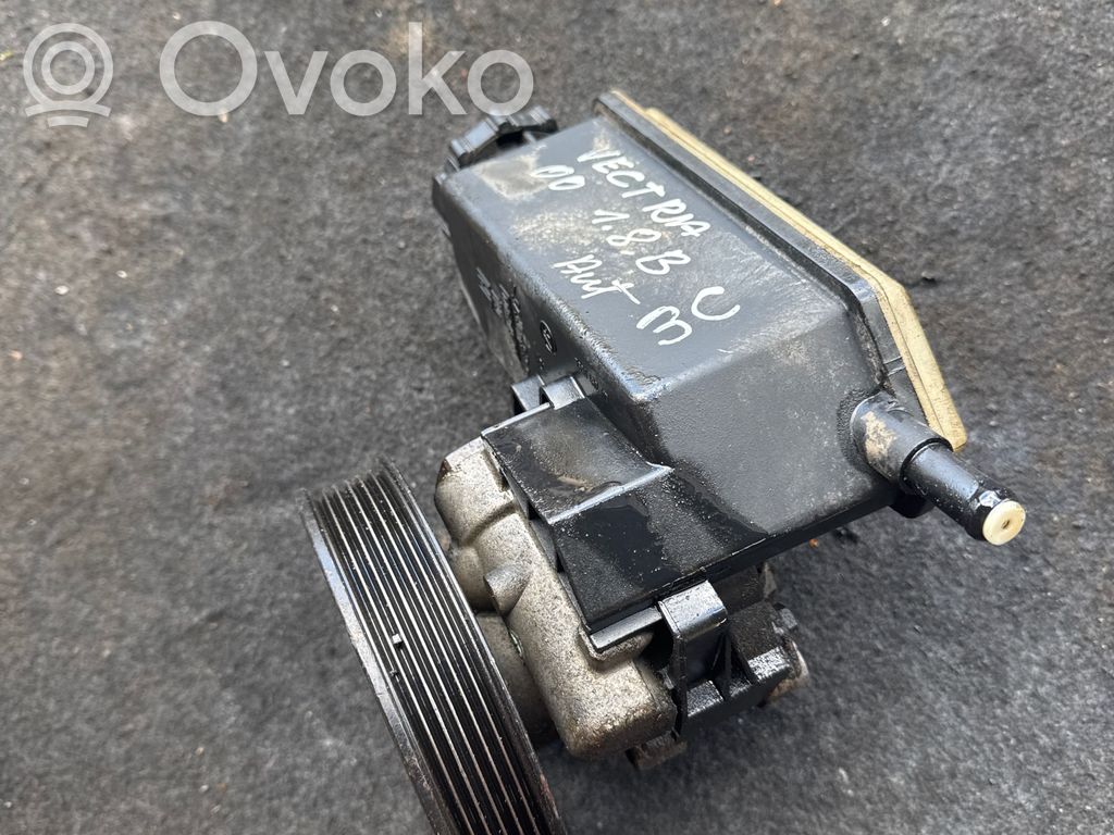 Opel Vectra B Ohjaustehostimen pumppu 
