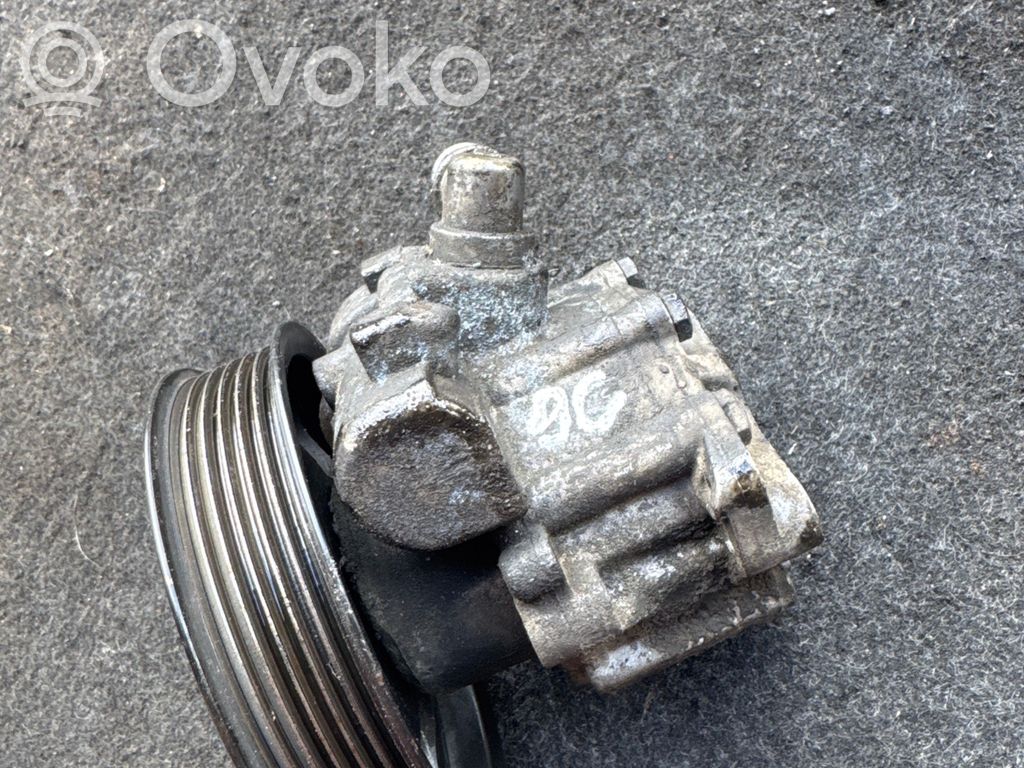 Saab 9-5 Vairo stiprintuvo siurblys 