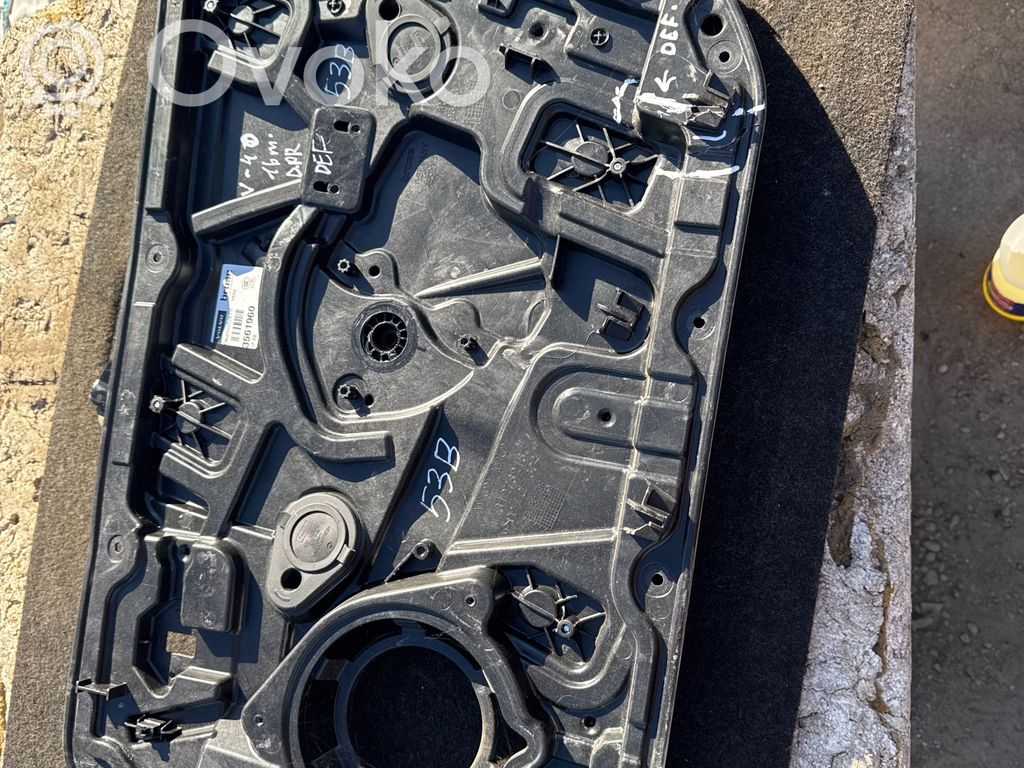 Volvo V40 Front window lifting mechanism without motor 