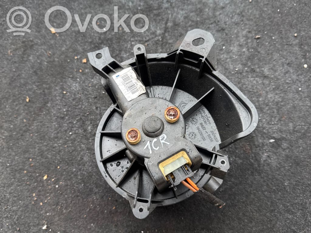 Opel Corsa D Mazā radiatora ventilators 