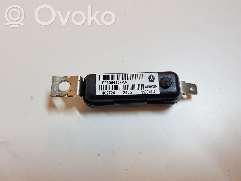 Dodge Challenger Antenos stiprintuvas 