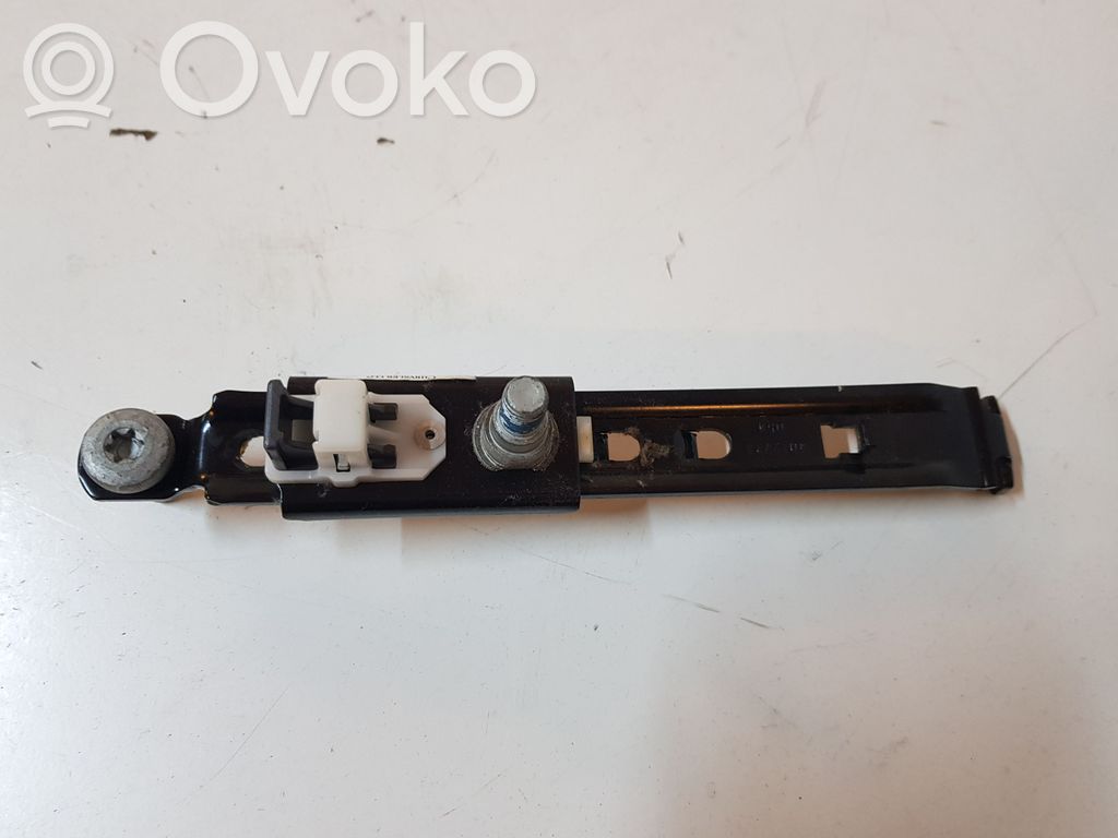 Dodge Durango Seat belt adjustment rail 