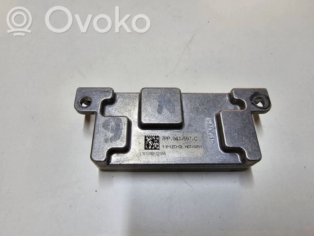 Volkswagen Tiguan Allspace LED ballast control module 