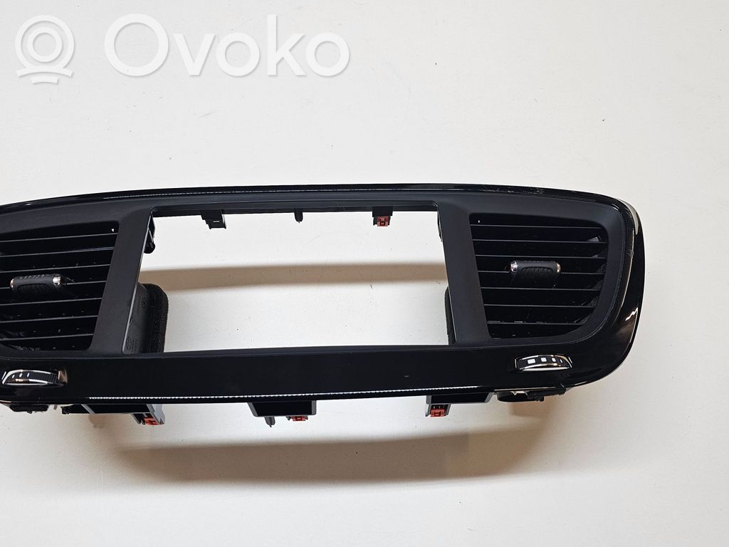 Chrysler Pacifica Centrinės oro grotelės 