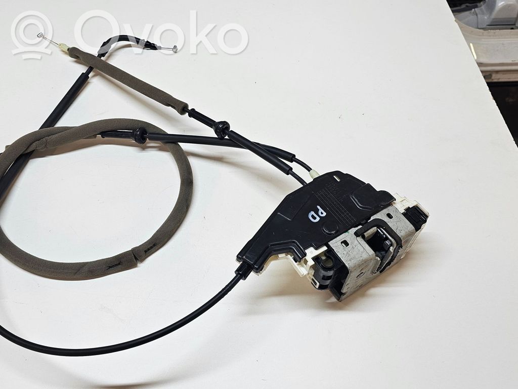 Chrysler Pacifica Front door lock 