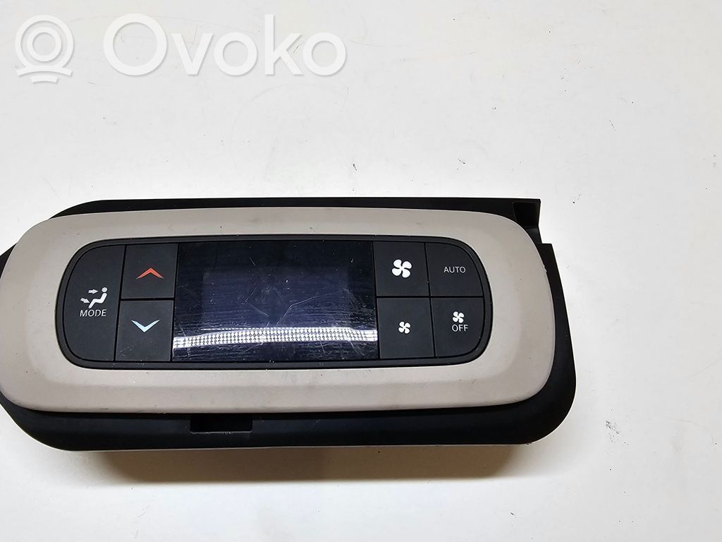 Chrysler Pacifica Climate control unit 