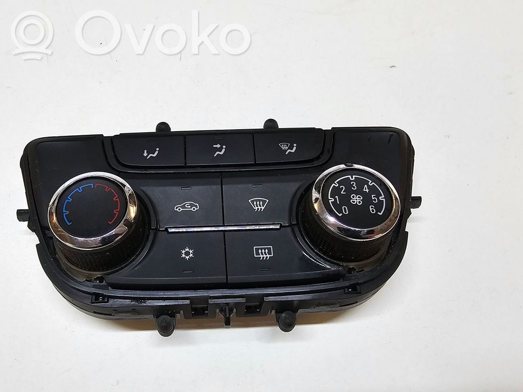 Buick Encore I Climate control unit 